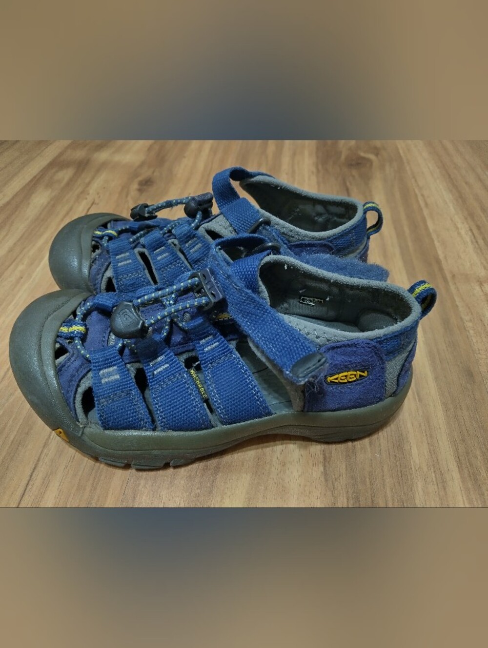 Keen Newport Size 12 Kids